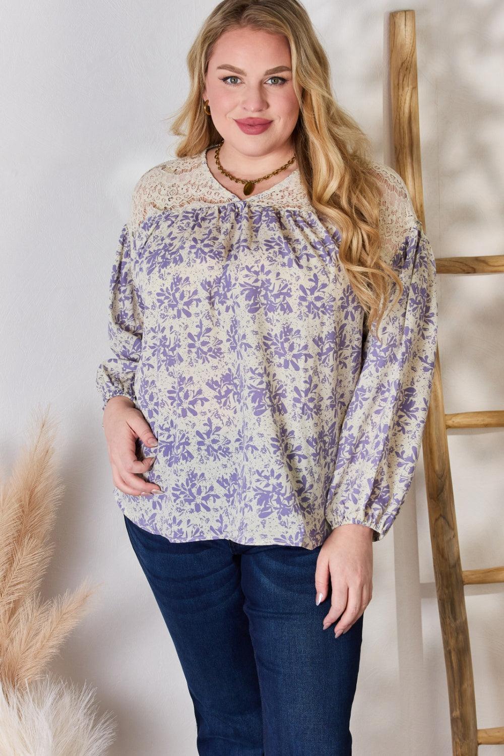Chemisier imprimé à détails en dentelle taille réelle Hailey &amp; Co