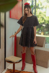 Robe en jean à manches courtes et col rond délavé minéral Annie Wear