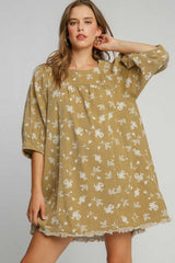 Robe en jean à col rond et imprimé floral à ourlet brut Umgee