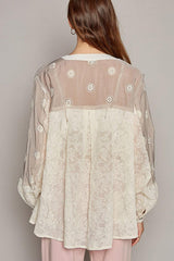 Chemise boutonnée à œillets POL