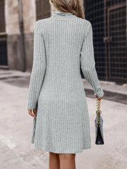 Robe pull côtelée à manches longues