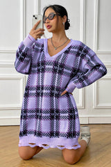 Robe pull à carreaux et col en V à manches longues