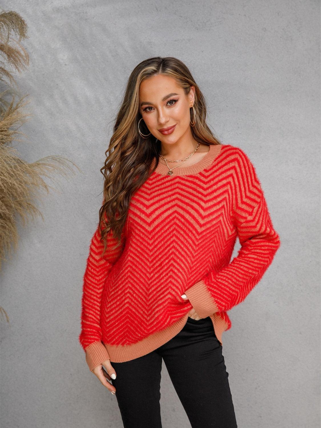Pull rayé à col rond et épaules tombantes