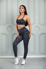 Ensemble soutien-gorge de sport et leggings à découpes léopard