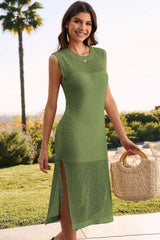 Robe pull sans manches à col rond fendue