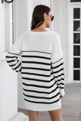 Robe pull rayée à col en V et épaules tombantes