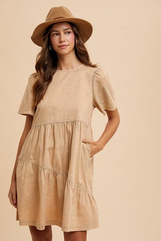 Robe en jean à manches courtes et col rond délavé minéral Annie Wear