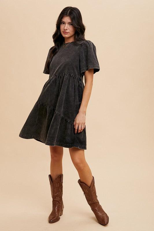 Robe en jean à manches courtes et col rond délavé minéral Annie Wear