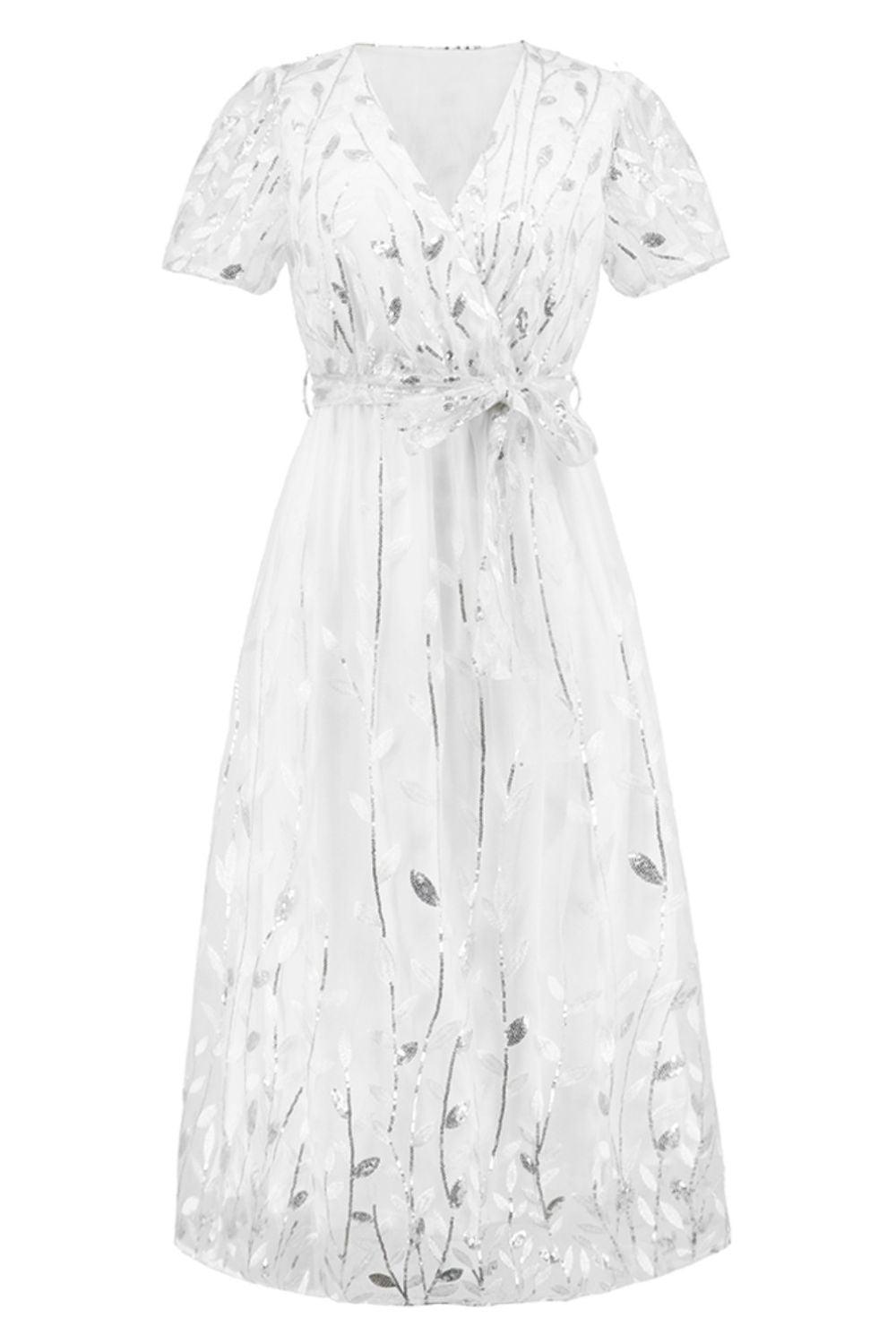 Robe à manches courtes avec broderie de feuilles à sequins et nœud sur le devant