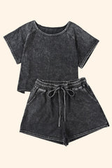 Ensemble de détente avec haut à col rond chiné et short