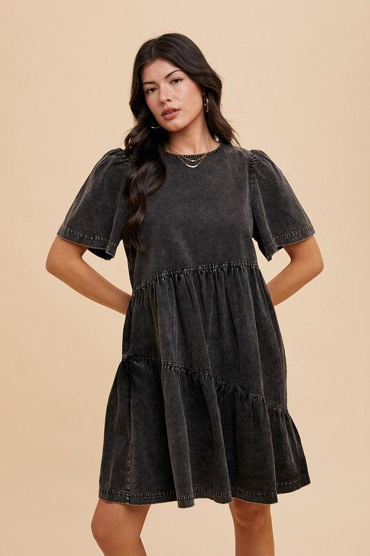 Robe en jean à manches courtes et col rond délavé minéral Annie Wear