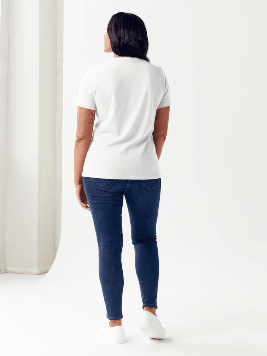 T-shirt tubulaire à manches courtes et col rond avec motif fantôme en taille réelle Simply Love