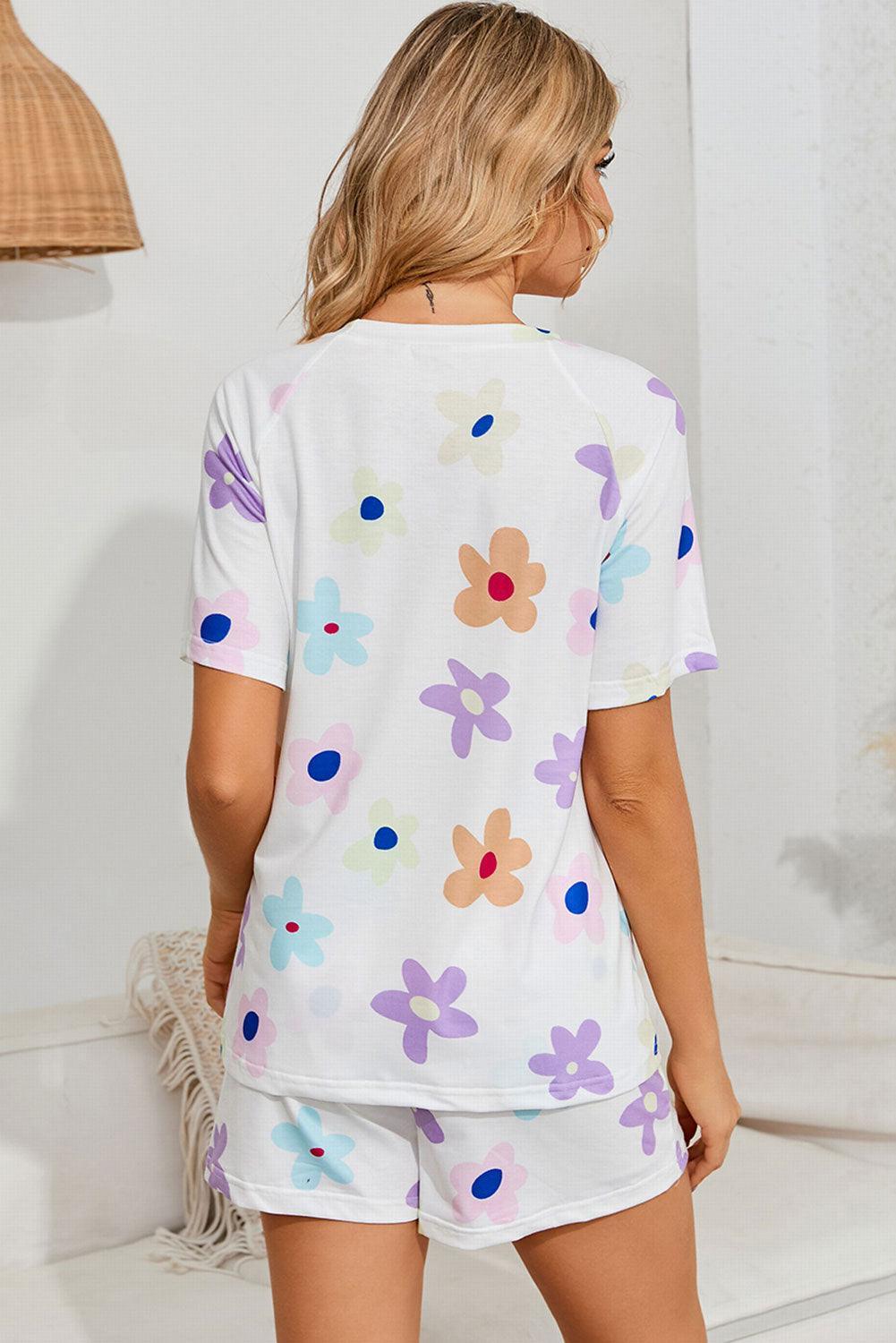 Ensemble de détente à manches raglan et short à col rond et motif floral