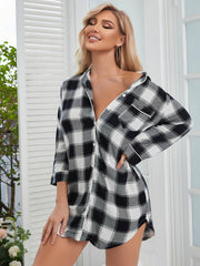 Robe chemise à carreaux avec col à revers