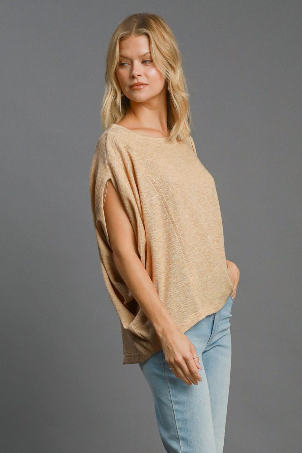 Haut en tricot à manches chauve-souris et col rond avec coutures apparentes Umgee