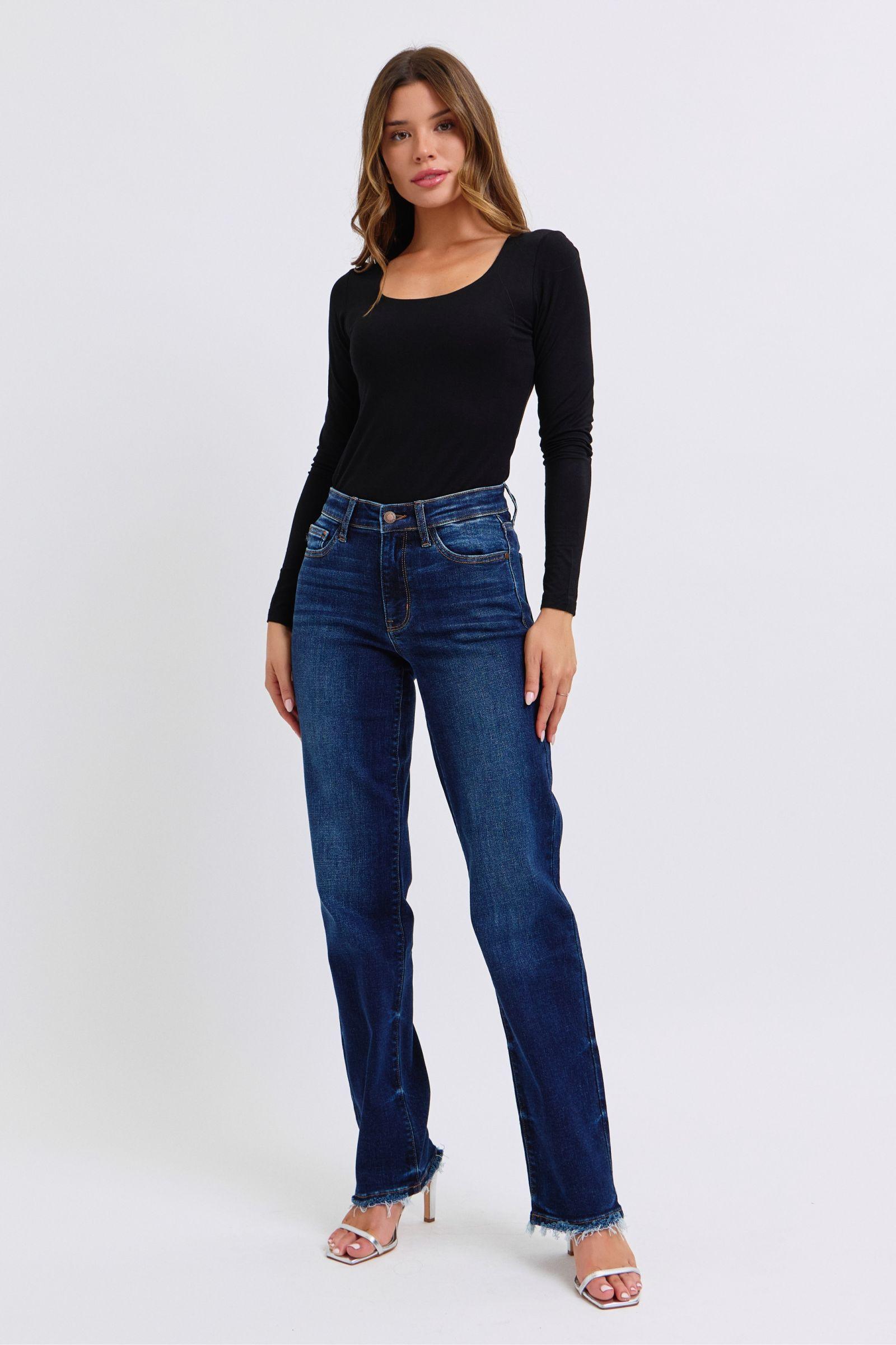 Jean coupe droite taille haute Judy Blue à ourlet brut 