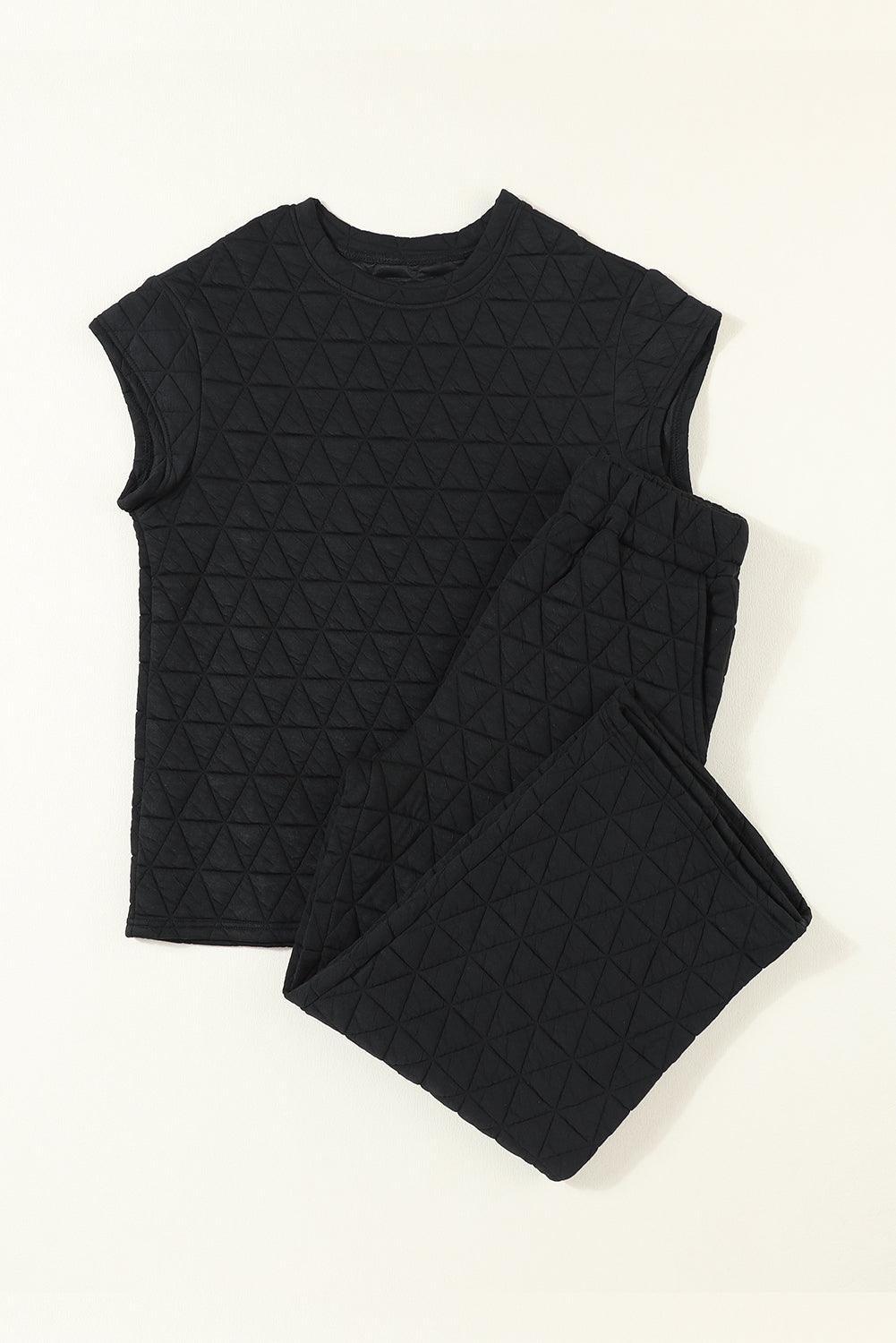 Ensemble de détente avec haut à manches courtes et pantalon à poches