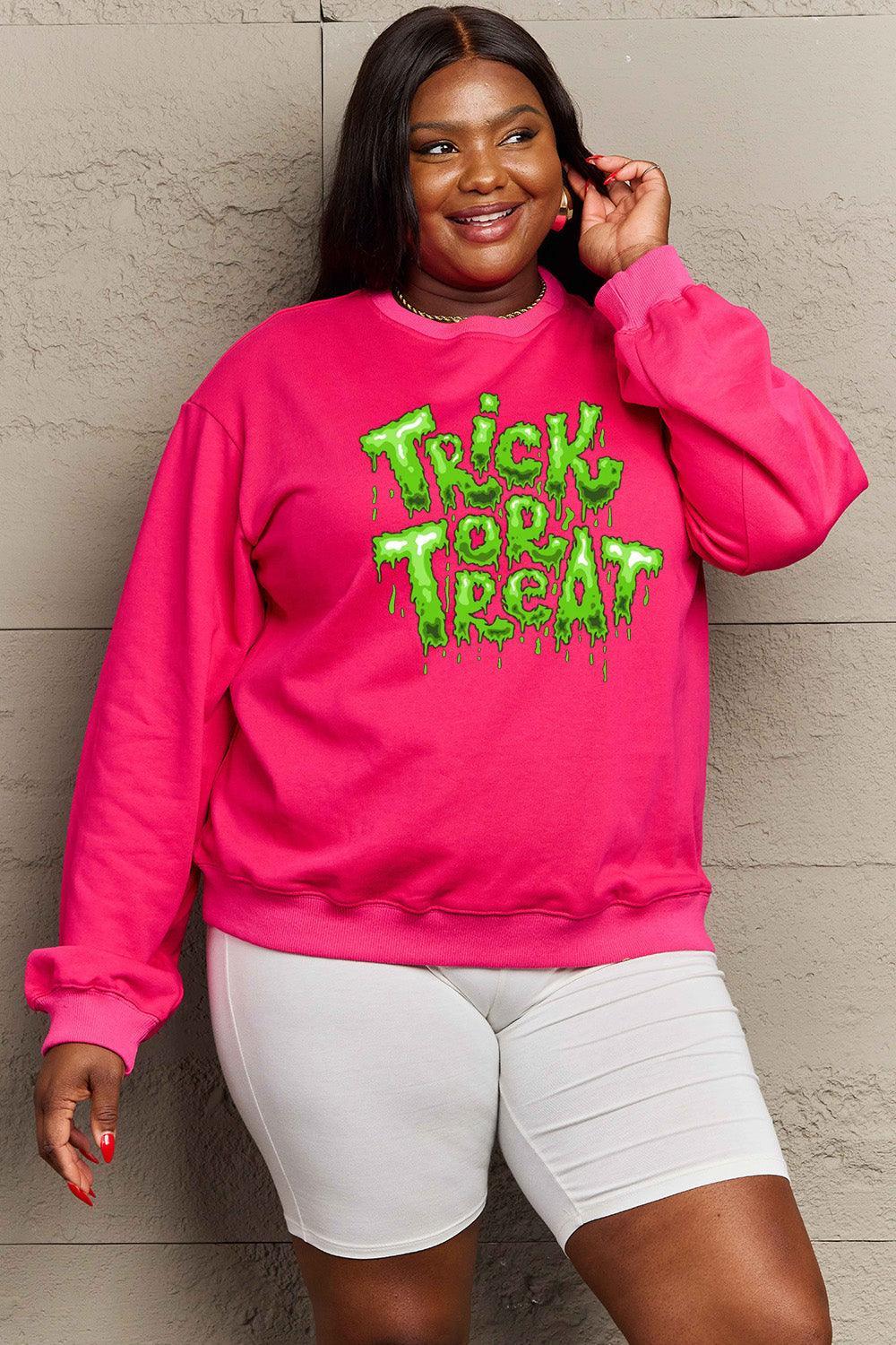 Sweat-shirt graphique Trick or Treat en taille réelle Simply Love