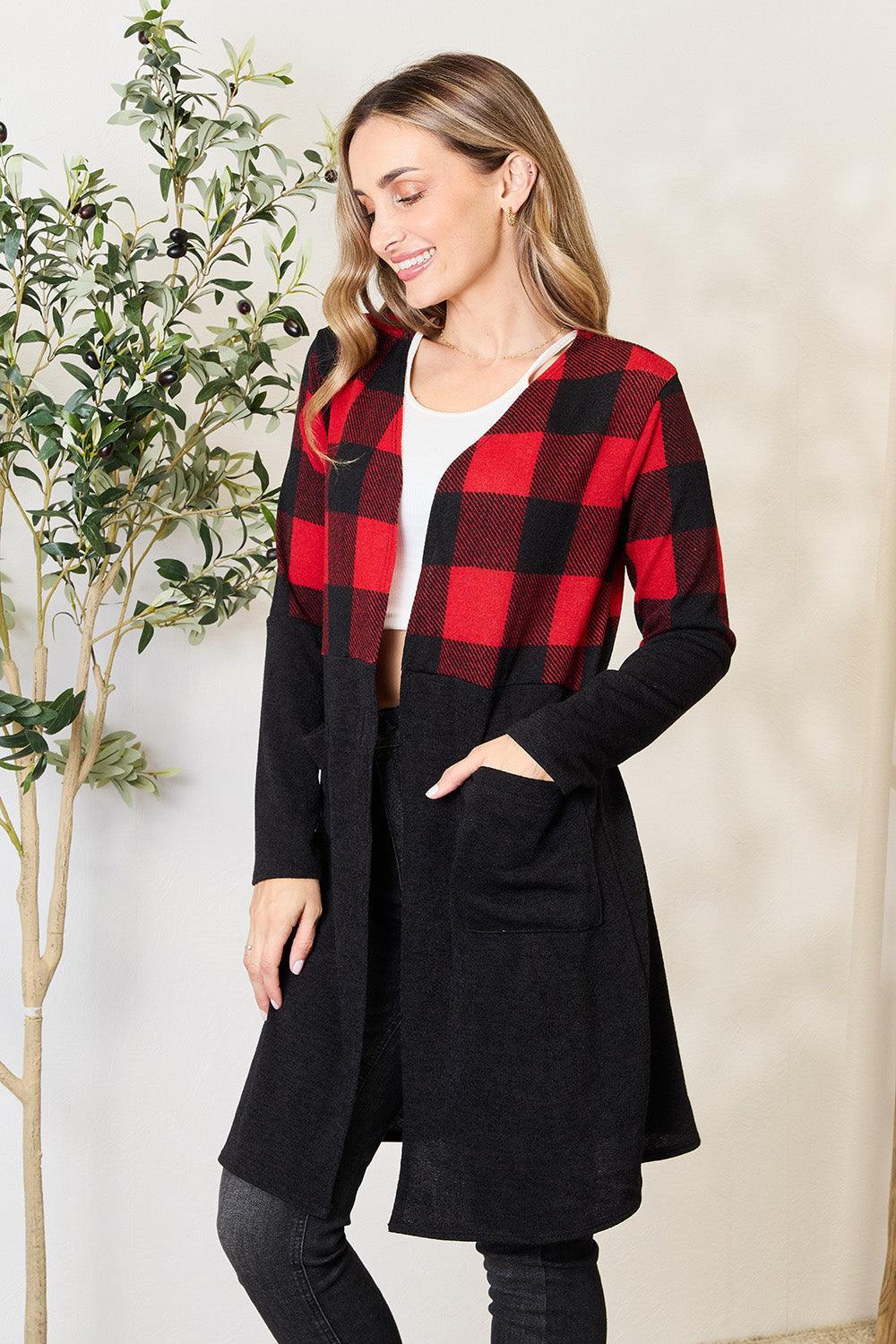 Cardigan ouvert à carreaux Heimish taille réelle