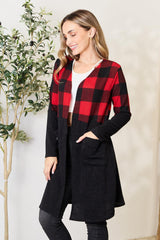 Cardigan ouvert à carreaux Heimish taille réelle