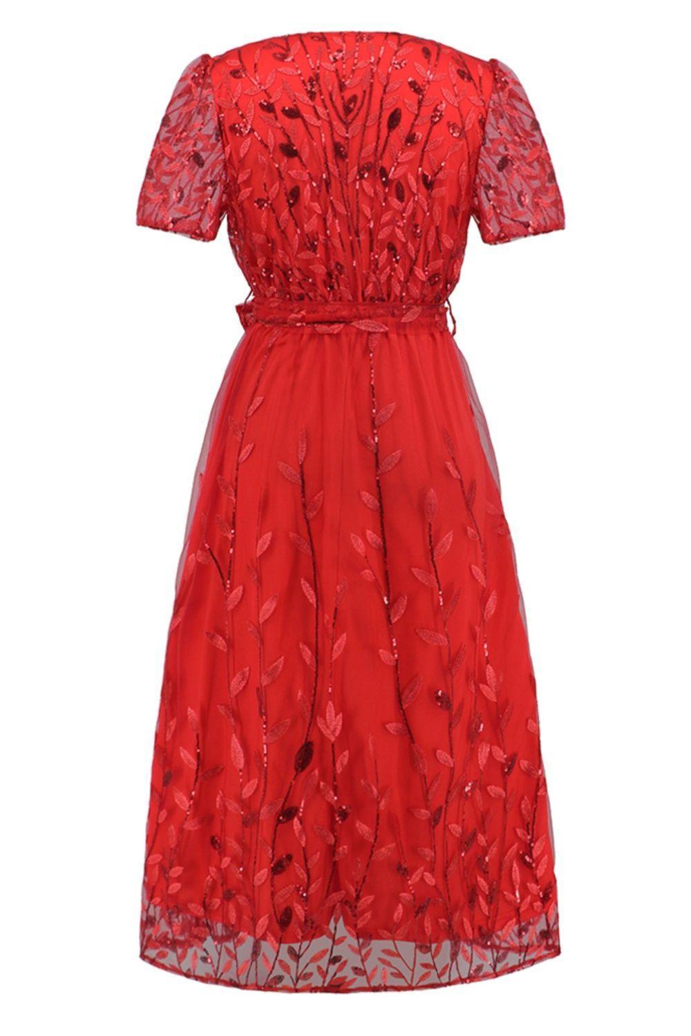 Robe à manches courtes avec broderie de feuilles à sequins et nœud sur le devant