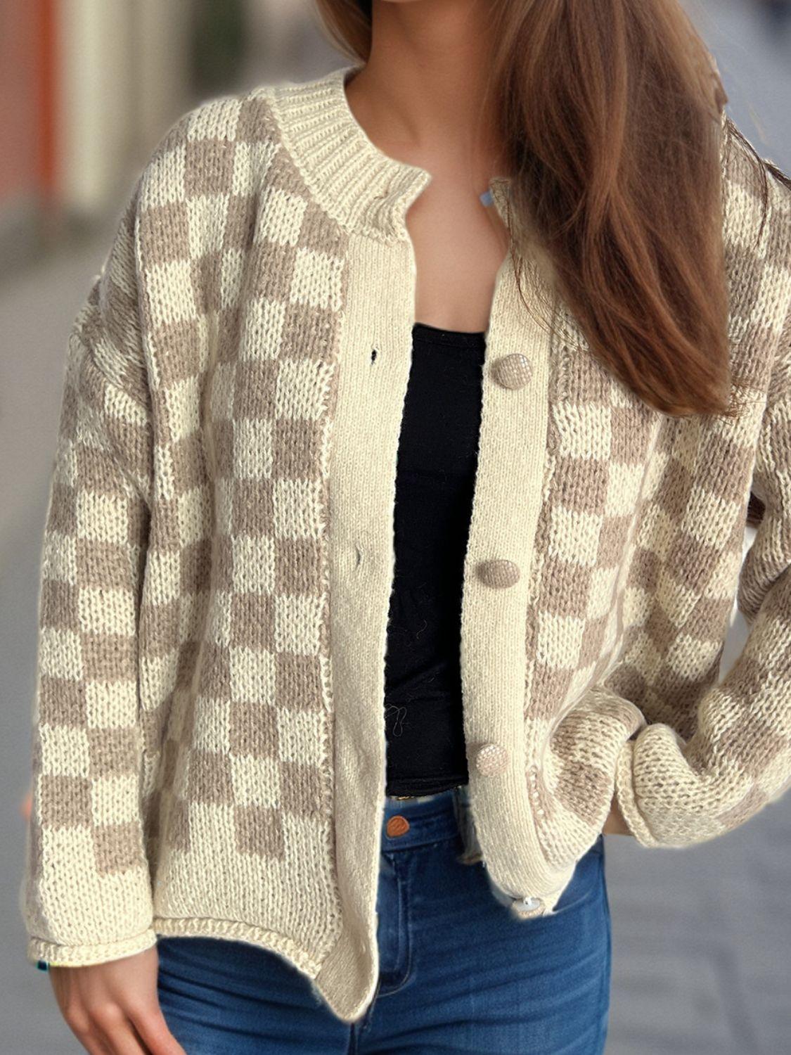 Cardigan à carreaux et col rond boutonné