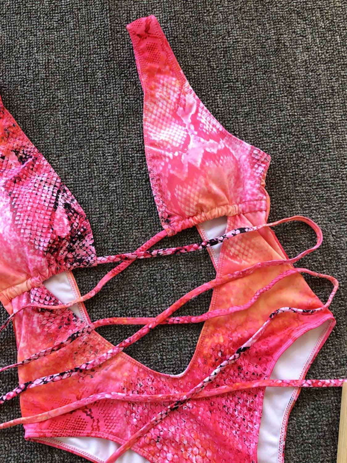 Maillot de bain une pièce à lacets et dos nu