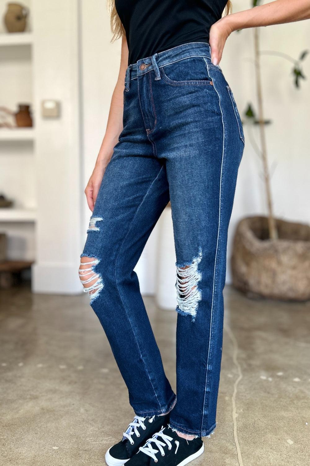 Jean droit taille haute rigide Judy Blue à effet destroy