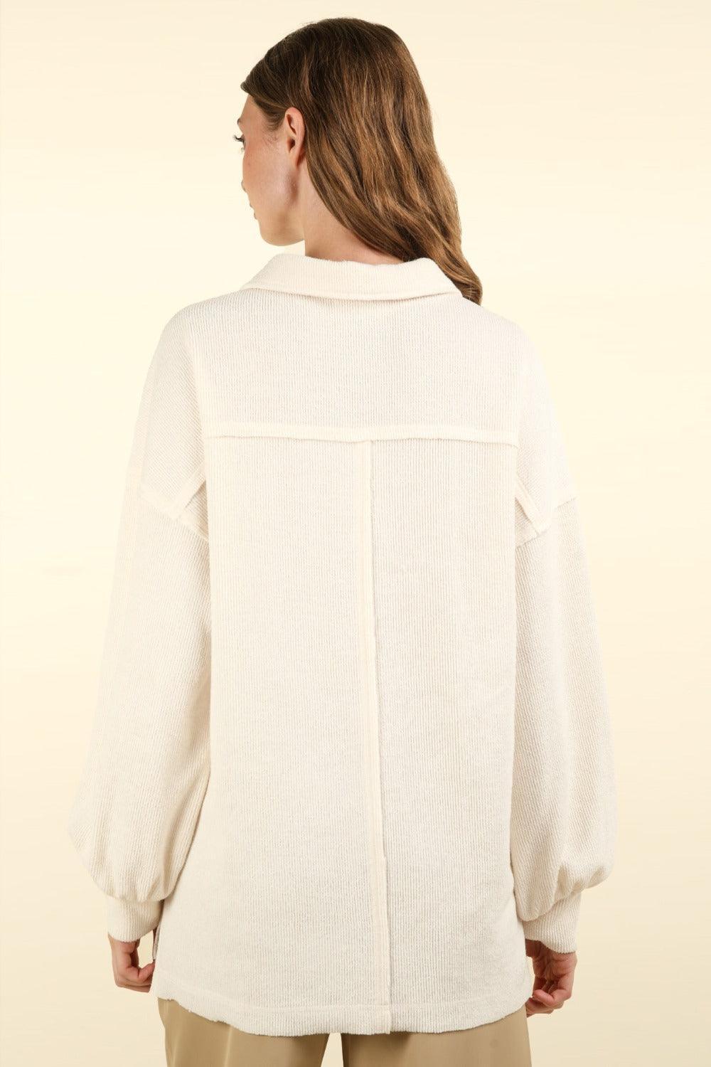 Haut en tricot à demi-boutons avec col en J et poches