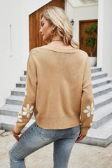 Cardigan boutonné à motif fleuri sur le devant