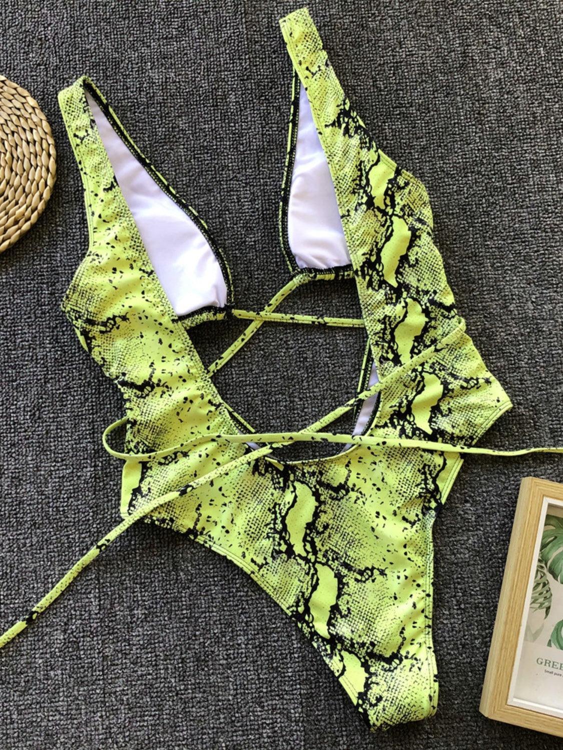Maillot de bain une pièce à lacets et dos nu