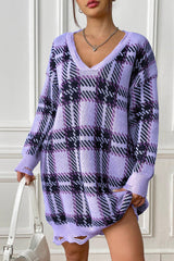 Robe pull à carreaux et col en V à manches longues