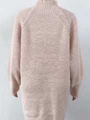 Robe pull à col montant et épaules tombantes
