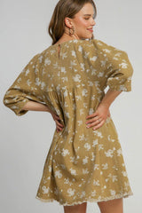 Robe en jean à col rond et imprimé floral à ourlet brut Umgee