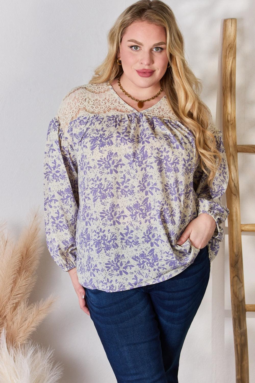 Chemisier imprimé à détails en dentelle taille réelle Hailey &amp; Co