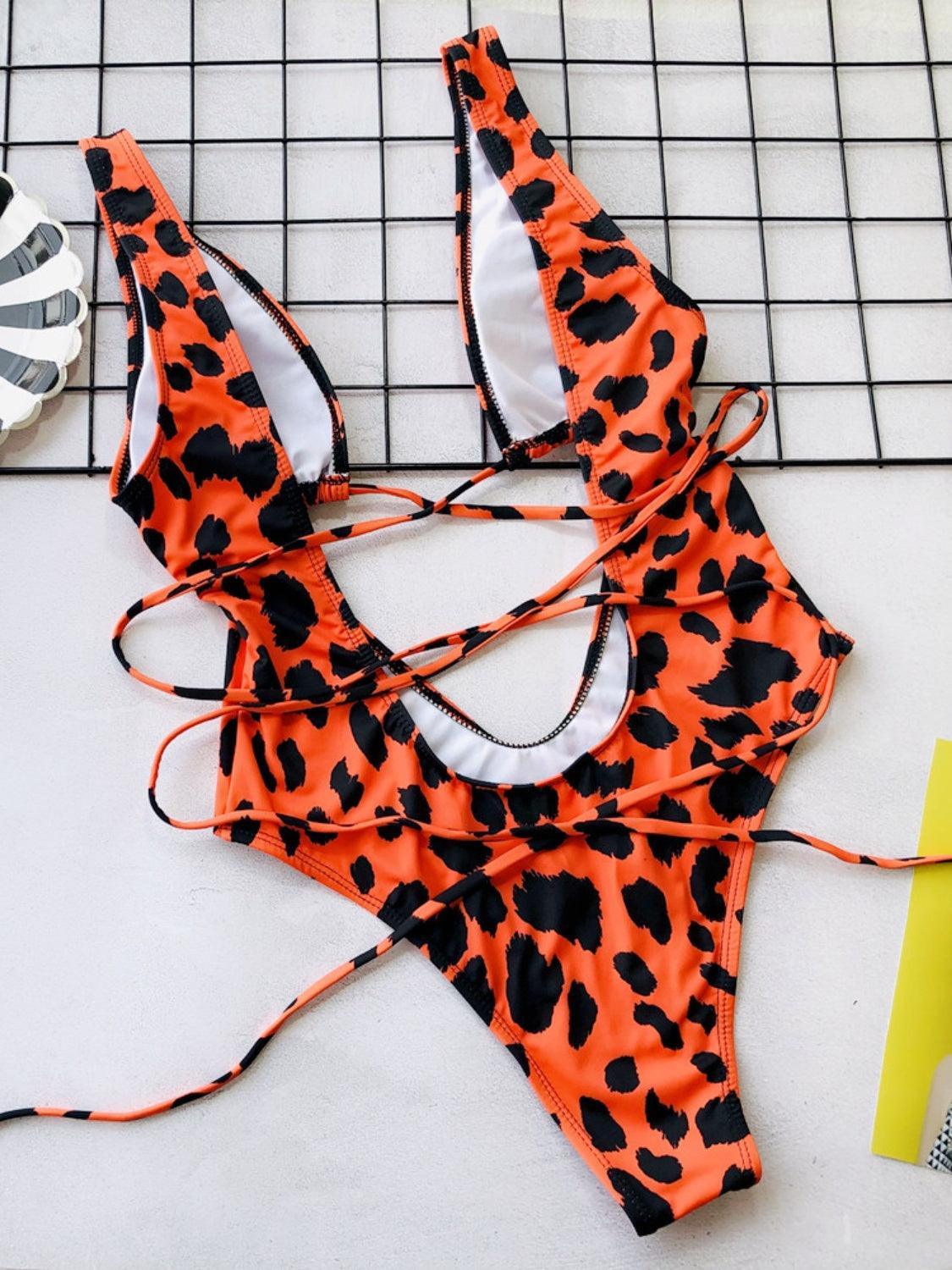 Maillot de bain une pièce à lacets et dos nu