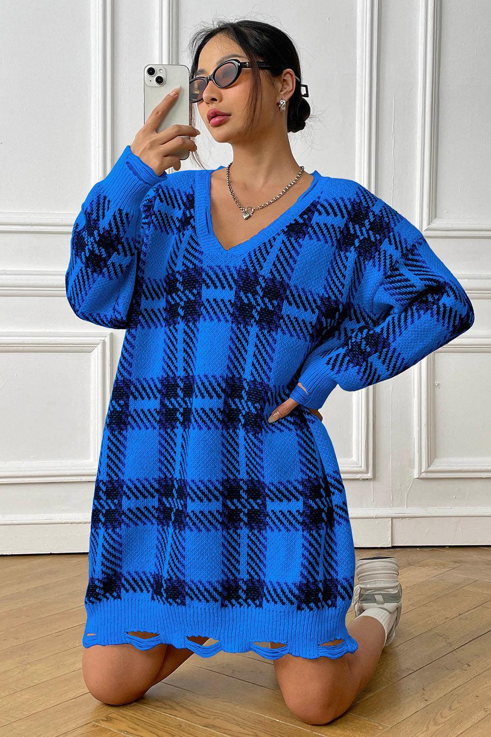 Robe pull à carreaux et col en V à manches longues