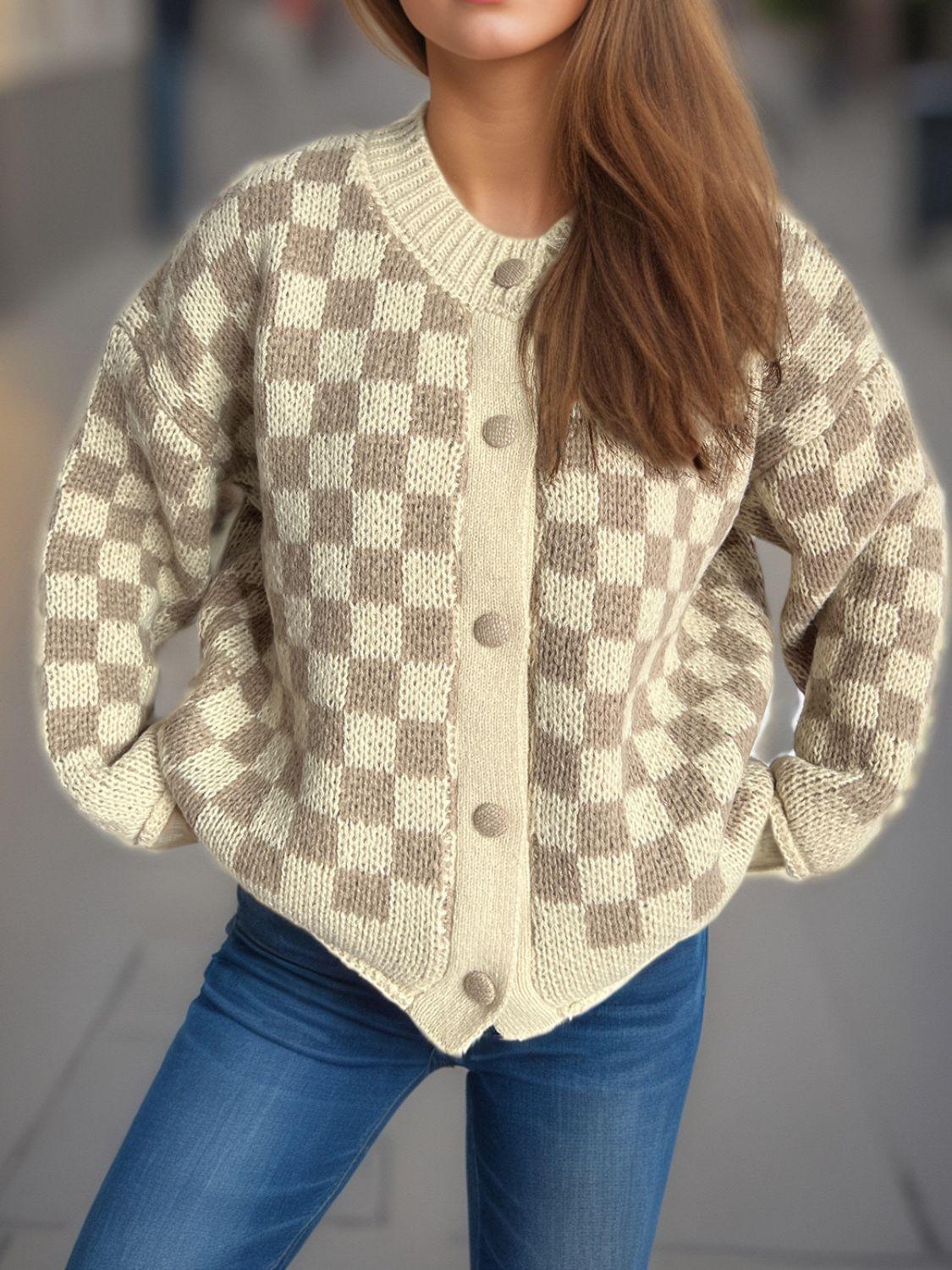 Cardigan à carreaux et col rond boutonné
