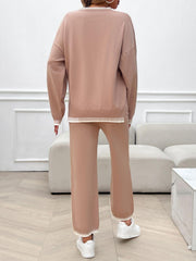 Ensemble pull-over à col rond et épaules tombantes Devine et pantalon
