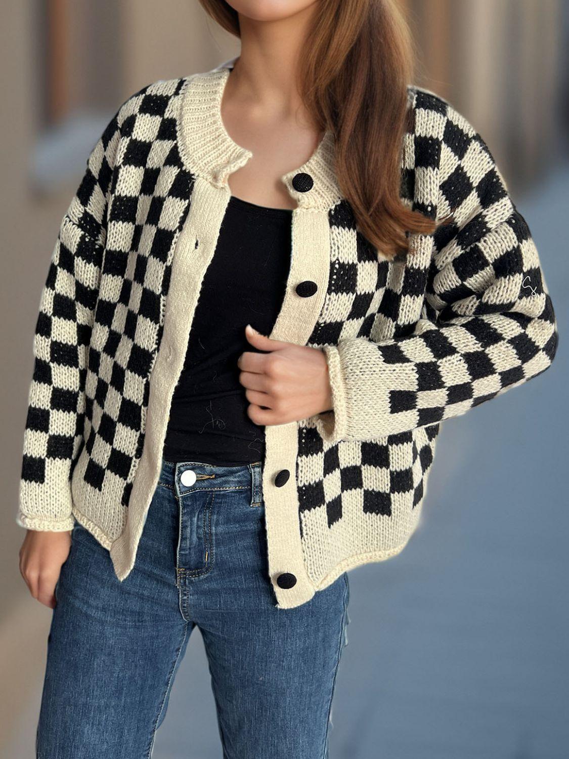 Cardigan à carreaux et col rond boutonné