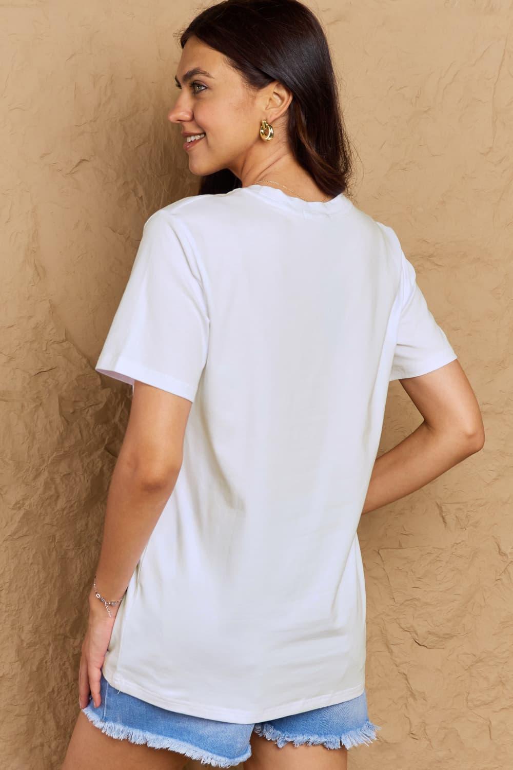 T-shirt en coton à imprimé chauve-souris et citrouille en taille réelle Simply Love