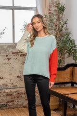 Pull à épaules tombantes et blocs de couleurs Sew In Love en taille réelle