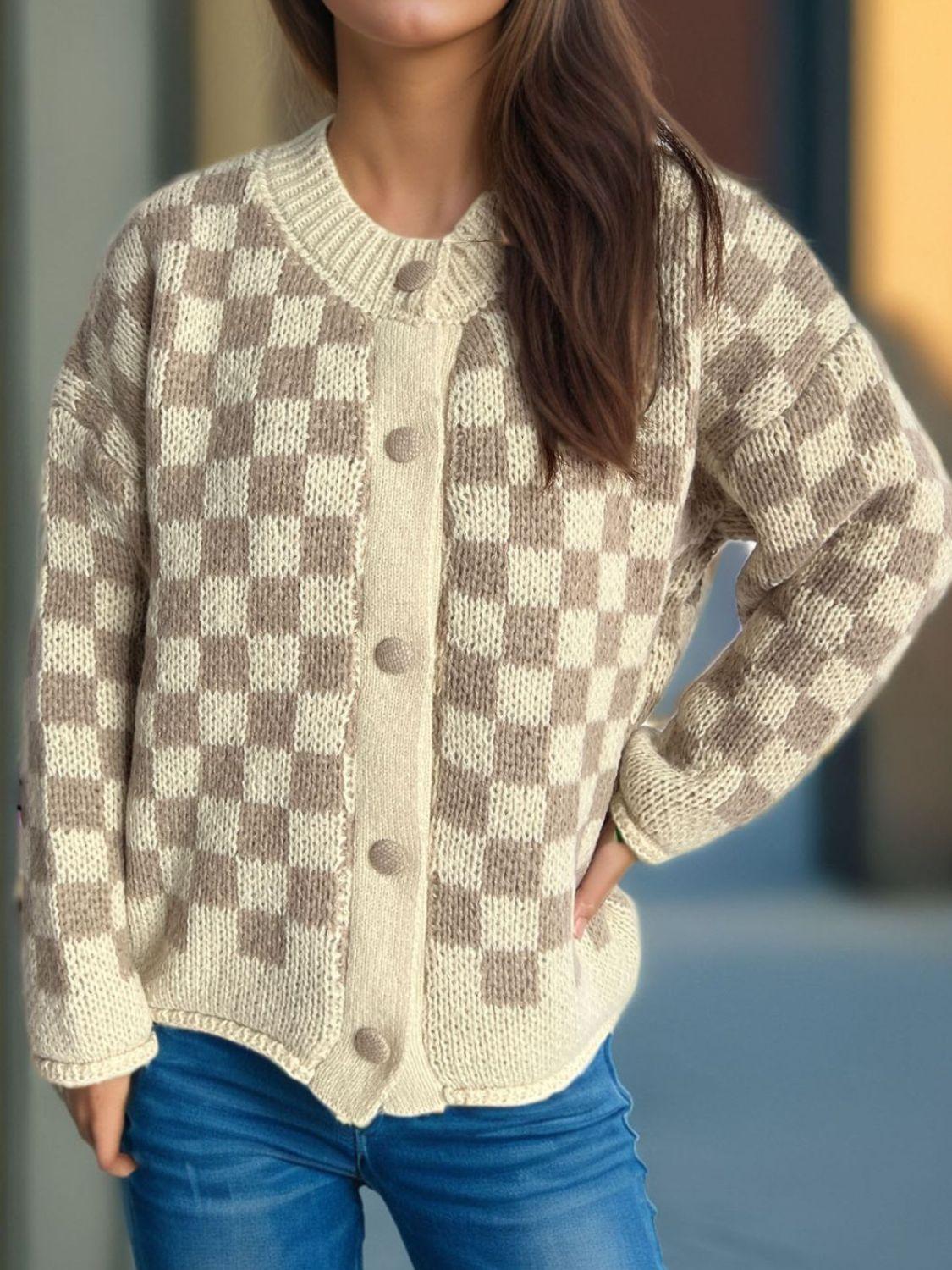 Cardigan à carreaux et col rond boutonné