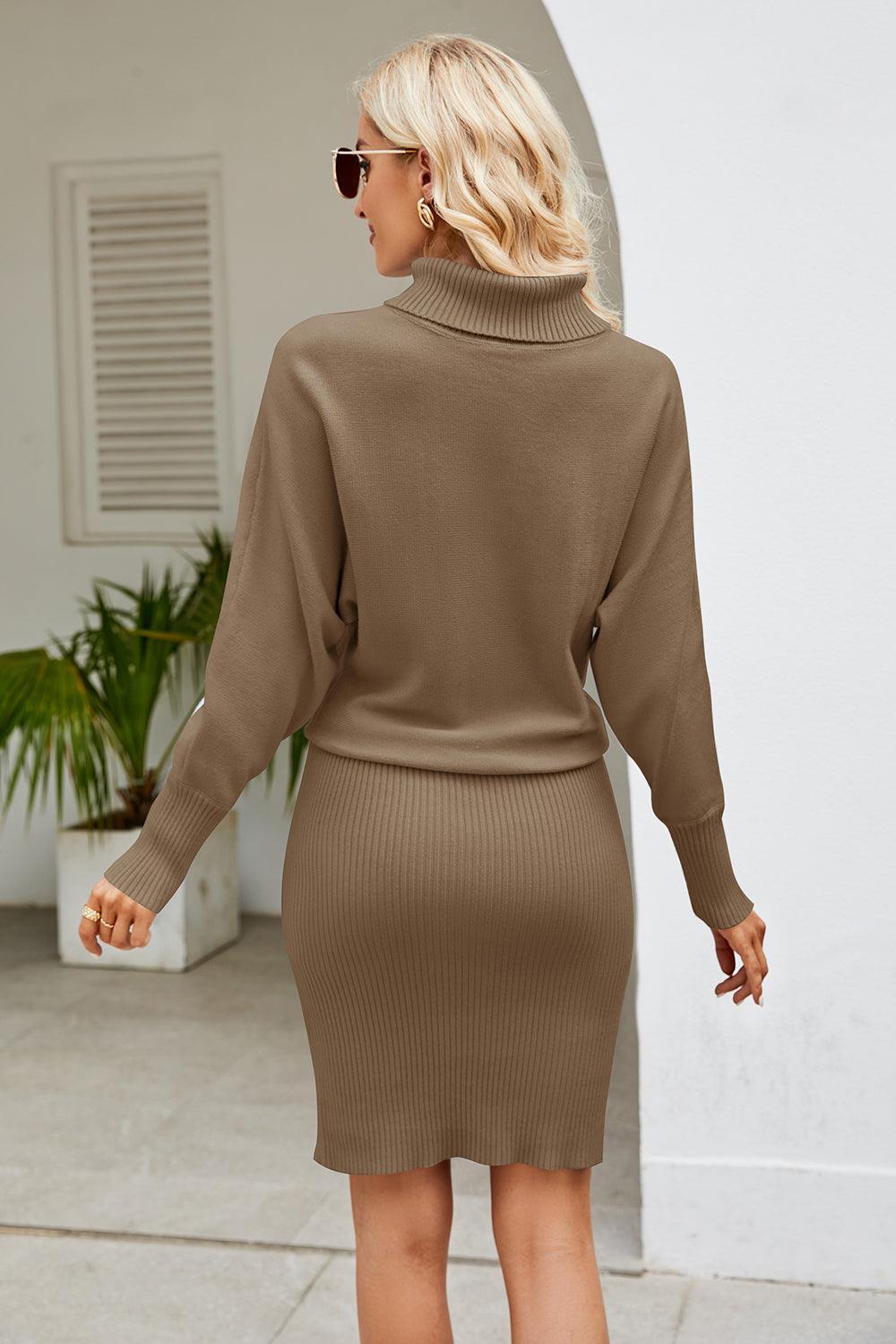 Robe à manches longues et col montant côtelé