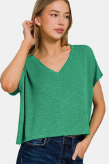 T-shirt à manches courtes et col en V Zenana