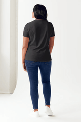 T-shirt tubulaire à manches courtes avec tête de mort enflammée Simply Love Full Size TOUT VA BIEN BONJOUR !