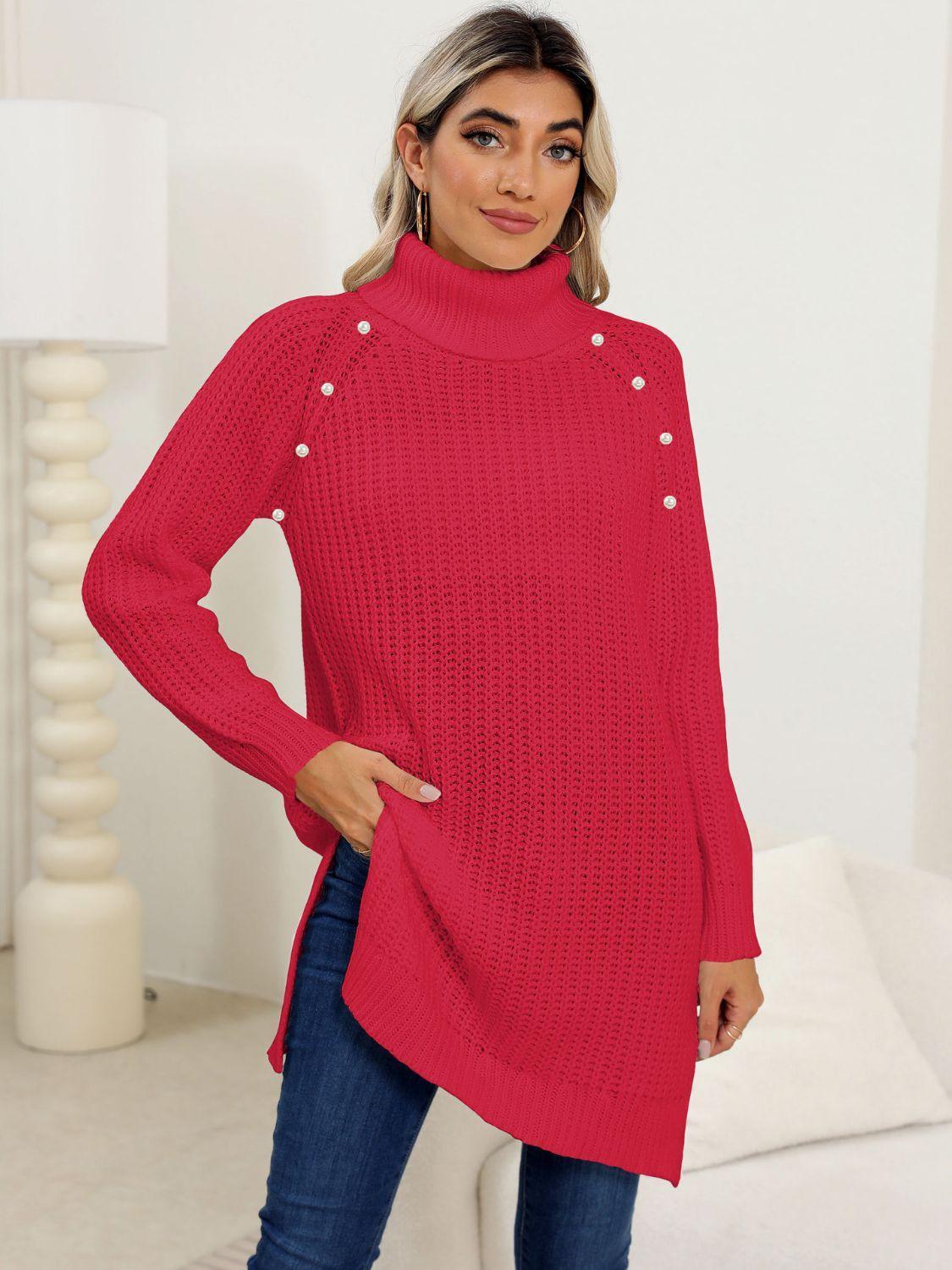 Pull à manches longues et col roulé fendu