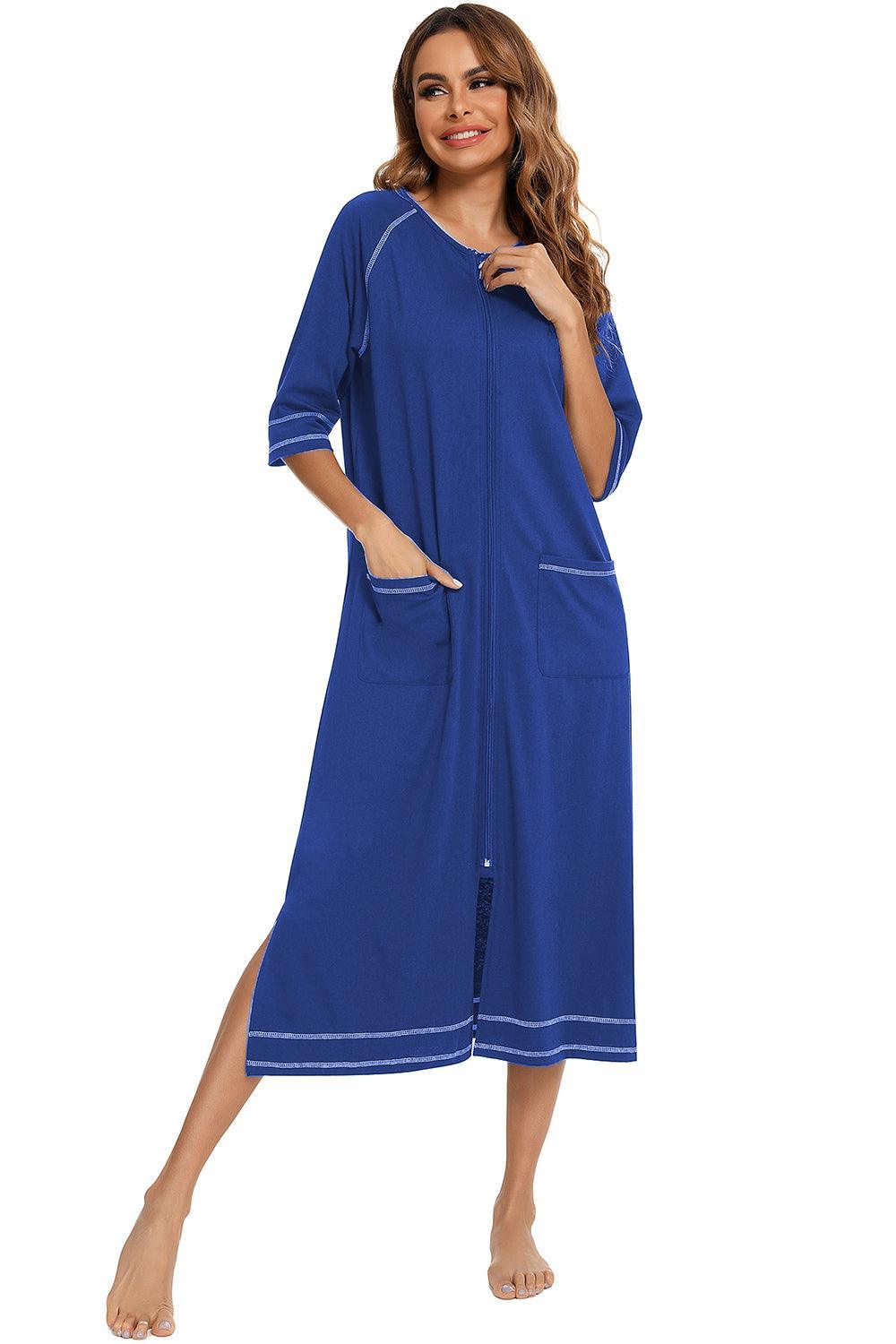Robe de nuit fendue à col rond avec poches et fermeture éclair
