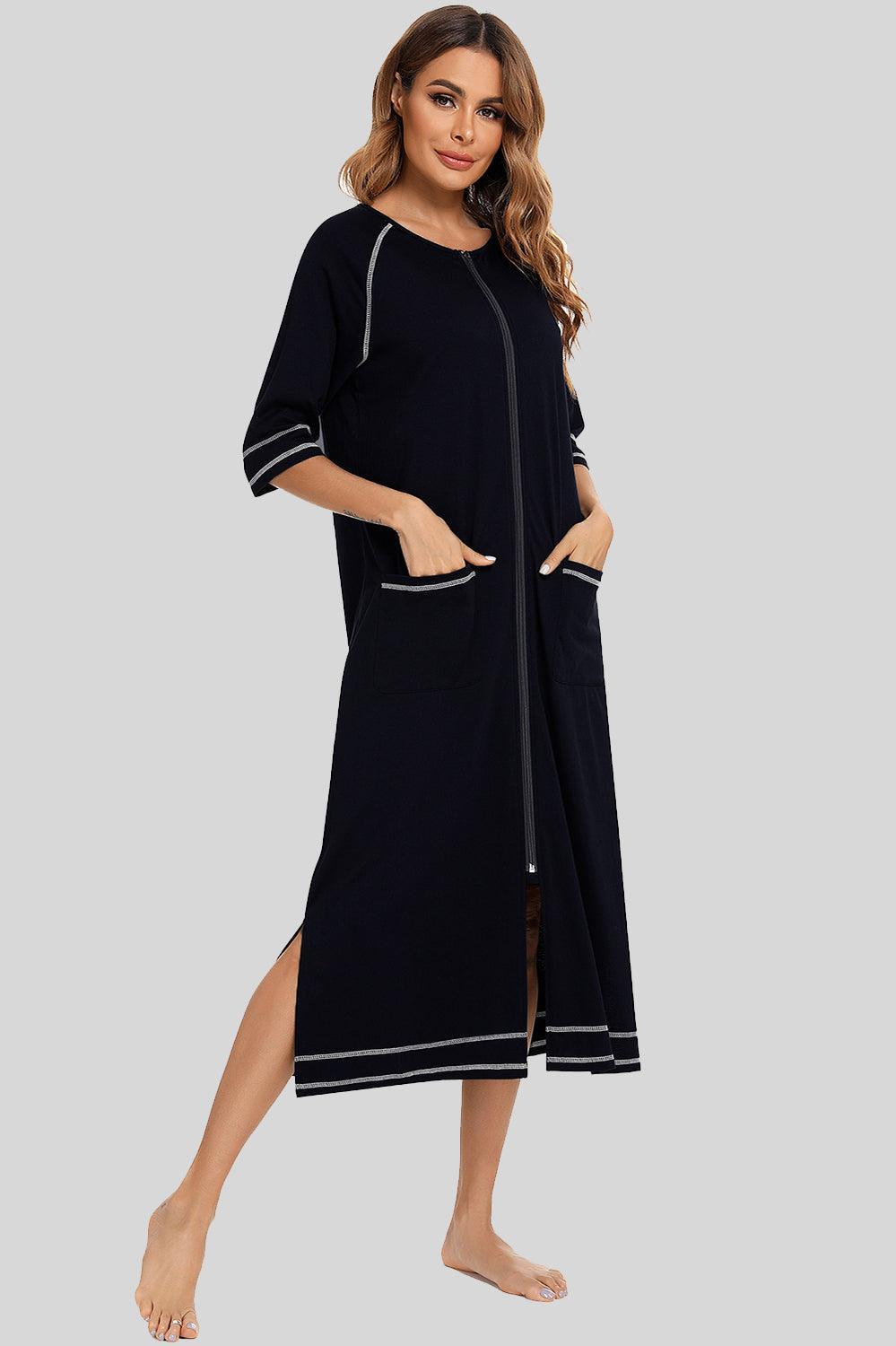 Robe de nuit fendue à col rond avec poches et fermeture éclair